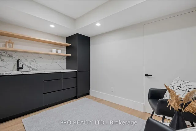 Additional image 32 of 951B Greenwood Ave