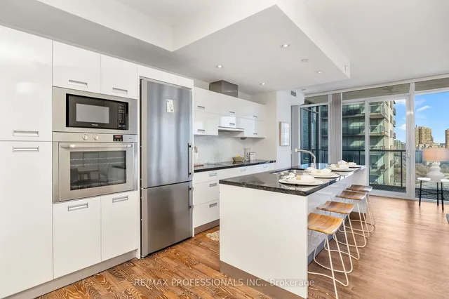 Additional image 13 of 88 Park Lawn Rd Unit 2208