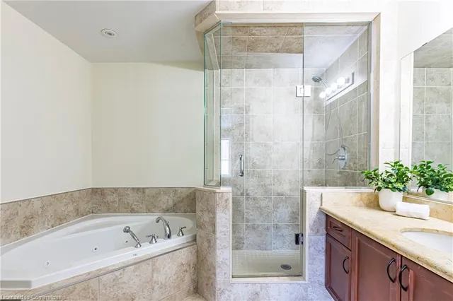 Additional image 21 of 32 Forest Valley Cres