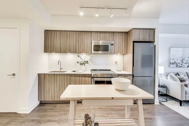 Additional image 4 of 30 Samuel Wood Way Unit 2006
