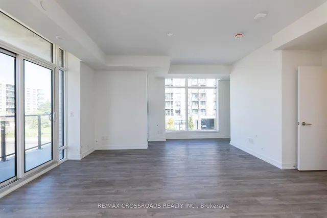 Additional image 8 of 871 Sheppard Ave Unit TH11