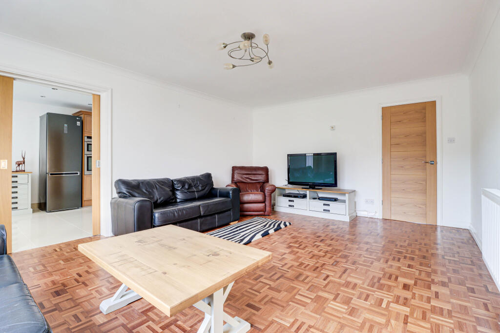 Additional image 7 of Hawthorn Way, St. Albans, Hertfordshire, AL2