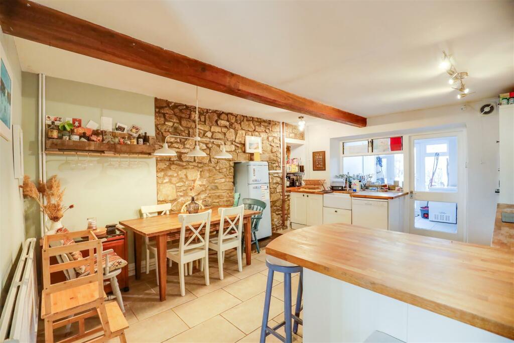 Additional image 5 of 2 Woodford House, Colhugh Street, Llantwit Major, Vale of Glamorgan, CF61 1RF