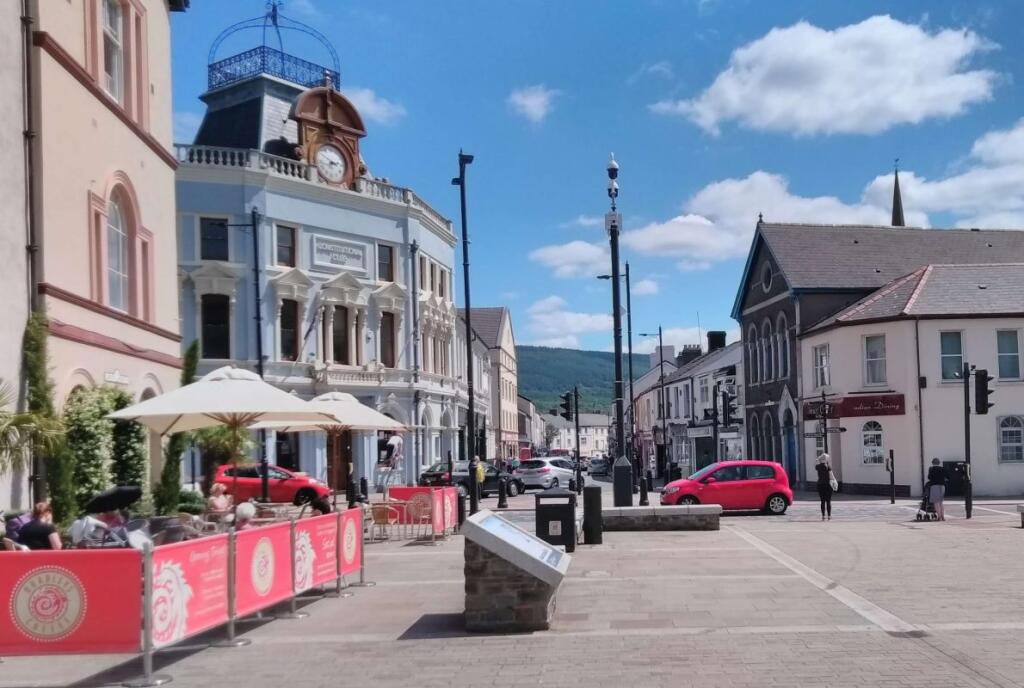 Additional image 4 of 23 Victoria Square, Aberdare, Wales, CF44 7LB