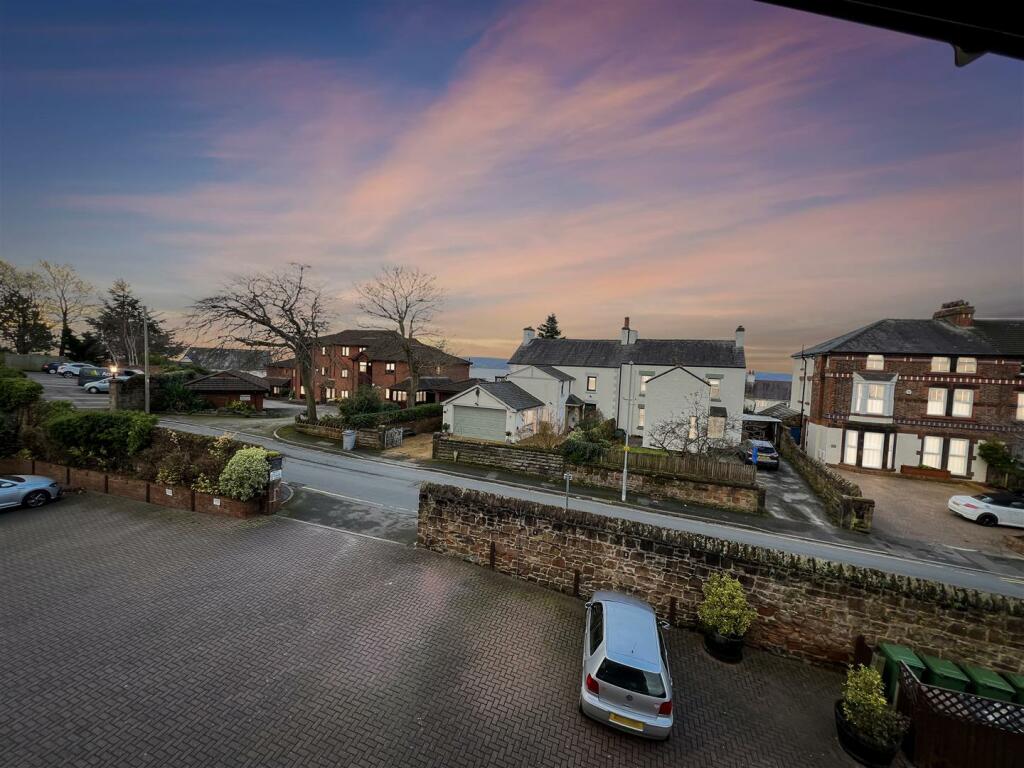 Additional image 20 of Mount Avenue, Heswall, Wirral