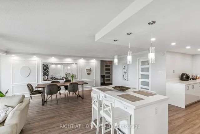 Additional image 18 of 55 Skymark Dr Unit 2704