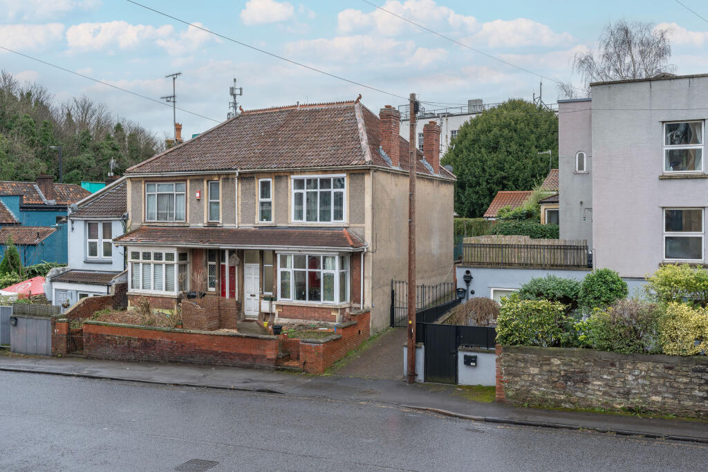Additional image 10 of Hall Floor Flat, Cotham Brow, Bristol, BS6 6AE