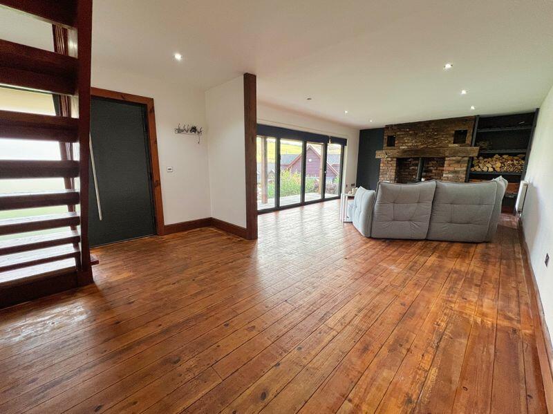 Additional image 4 of 5 Oakmead Road, Llanharan, Pontyclun CF72 9FB