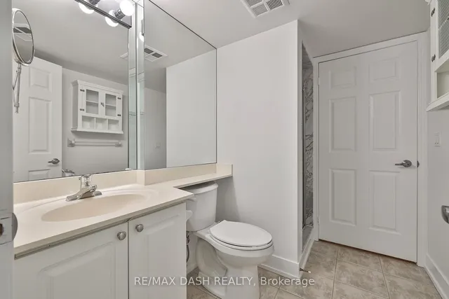 Additional image 21 of 330 Adelaide St Unit 501