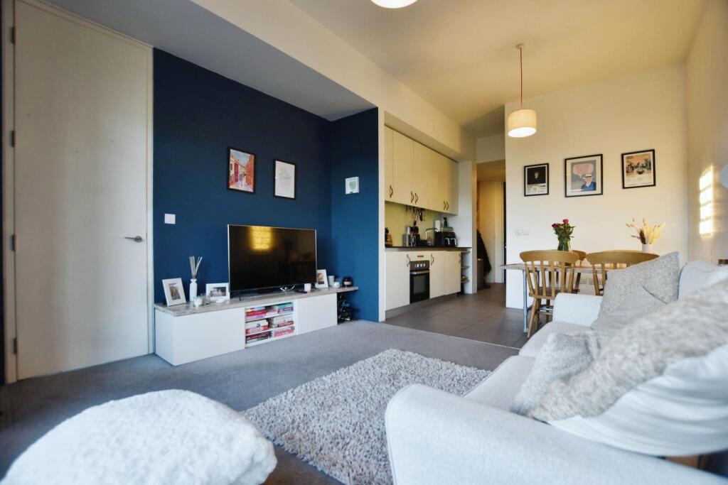 Additional image 6 of Lake Shore Drive, Bristol