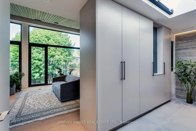 Additional image 21 of 590 Briar Hill Ave