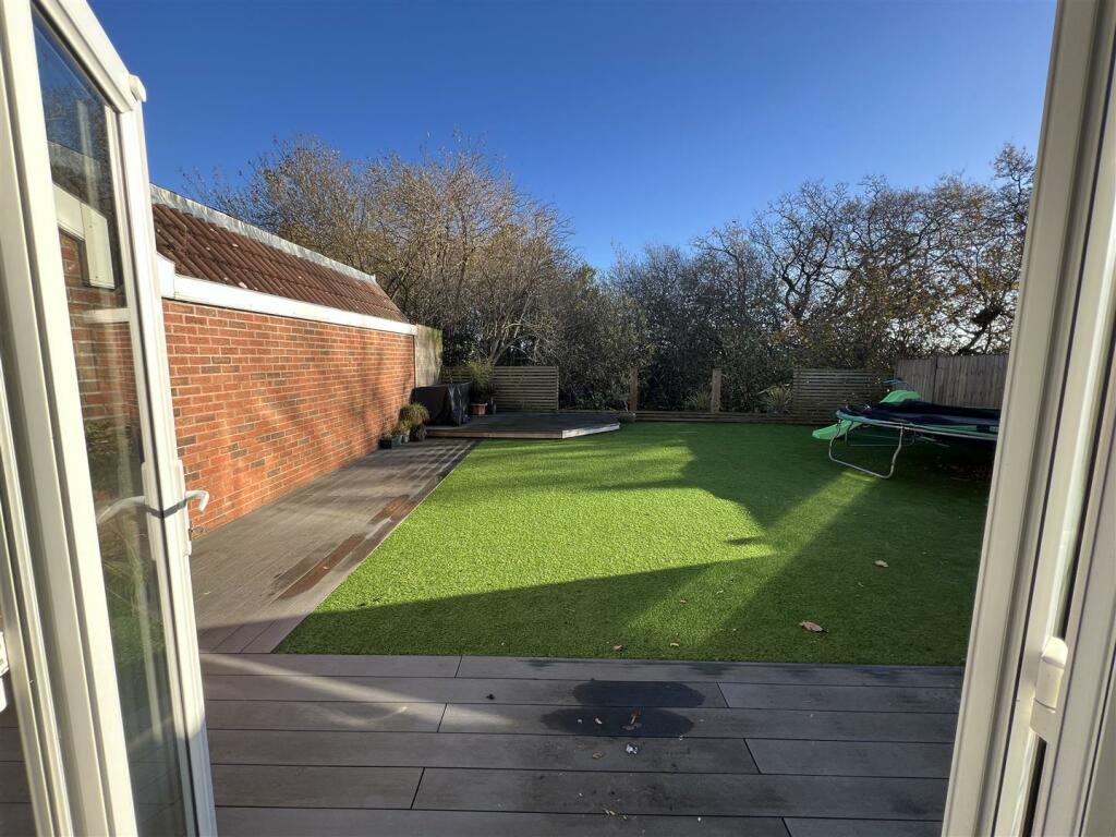 Additional image 32 of Dale View Close, Barnston, Wirral