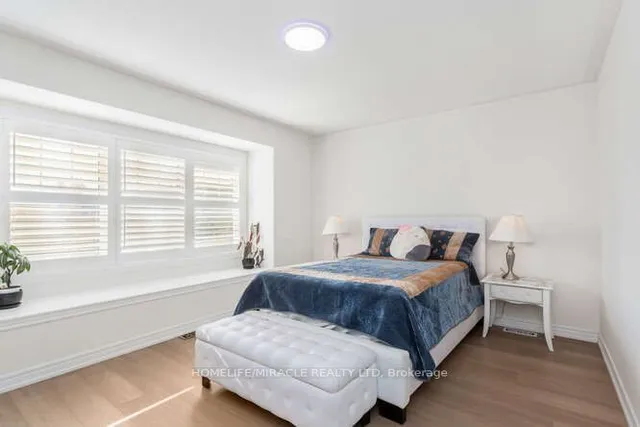 Additional image 35 of 452 Nairn Circ