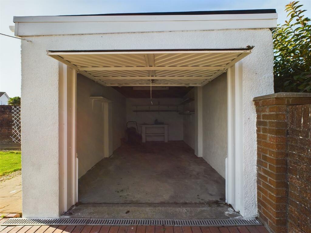 Additional image 22 of De Breos Drive, Porthcawl