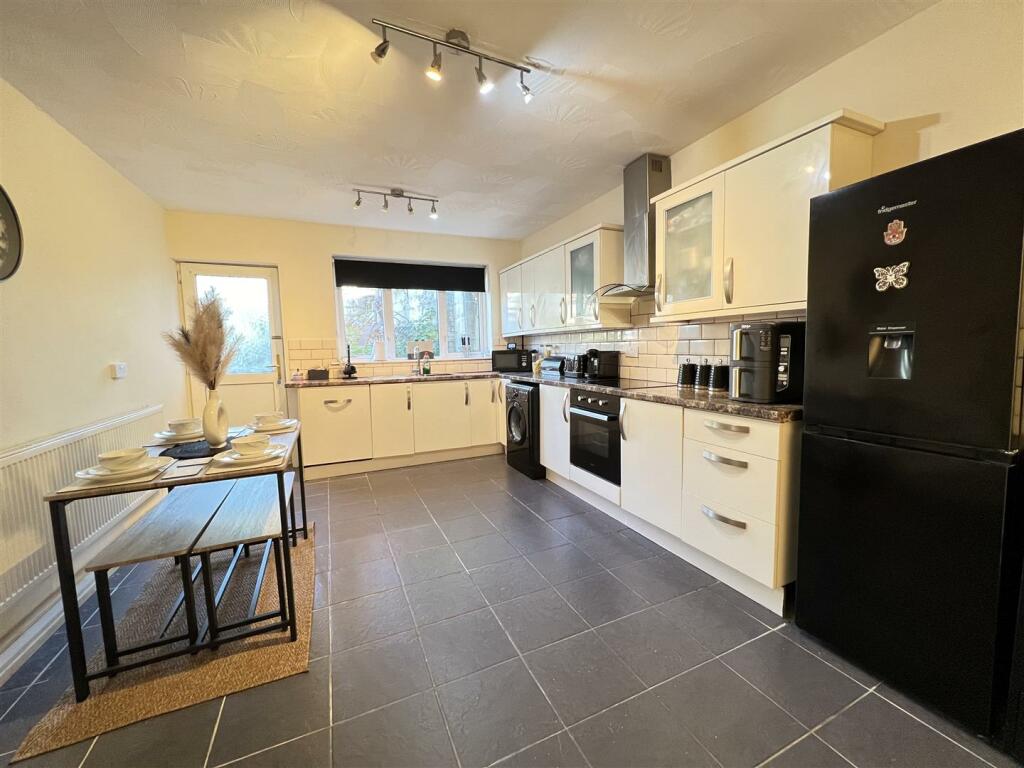 Additional image 4 of Dowlais Street, Aberdare