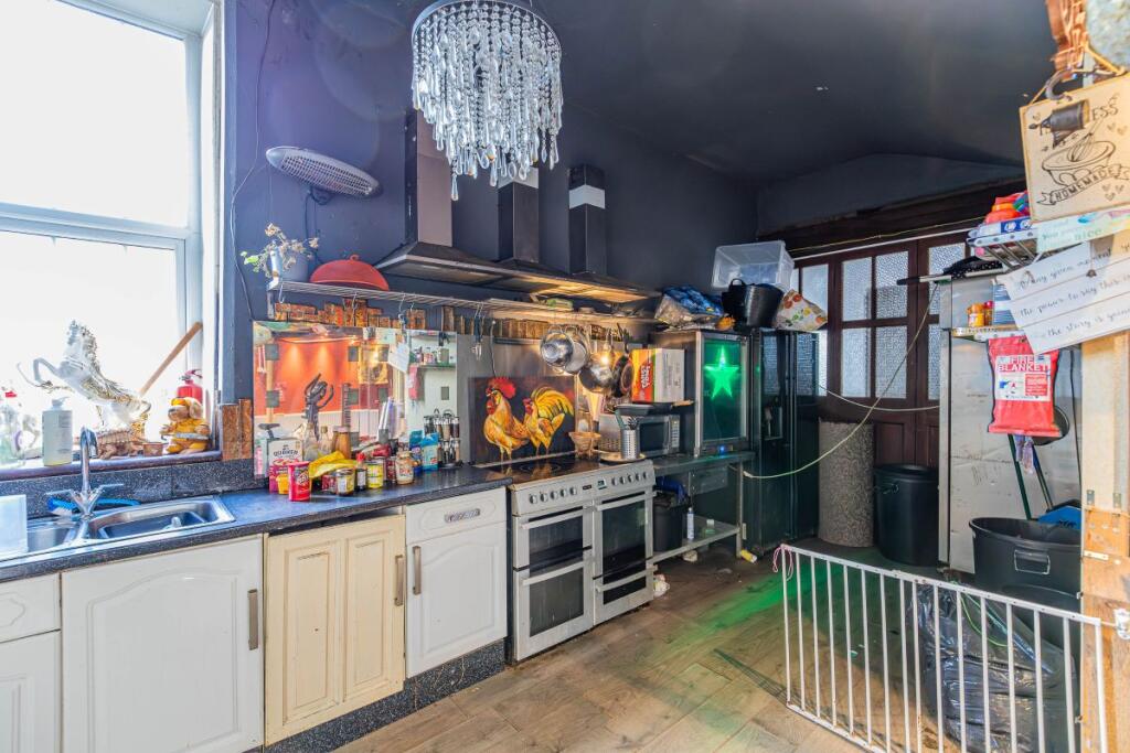 Additional image 18 of Trinity Chapel, Trinity Road, Tonypandy, RCT, CF40 1DQ