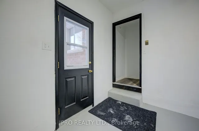 Additional image 35 of 18 Martinglen Cres