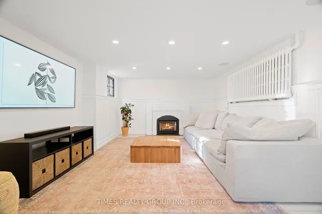 Additional image 28 of 28 Glenaden Ave