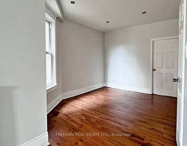 Additional image 22 of 164 Christie St