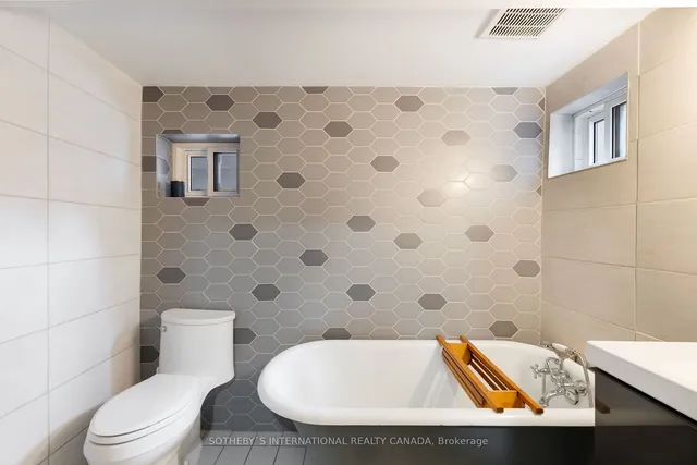 Additional image 35 of 107 Oxford St