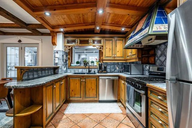 Additional image 16 of 164 Edgemont St