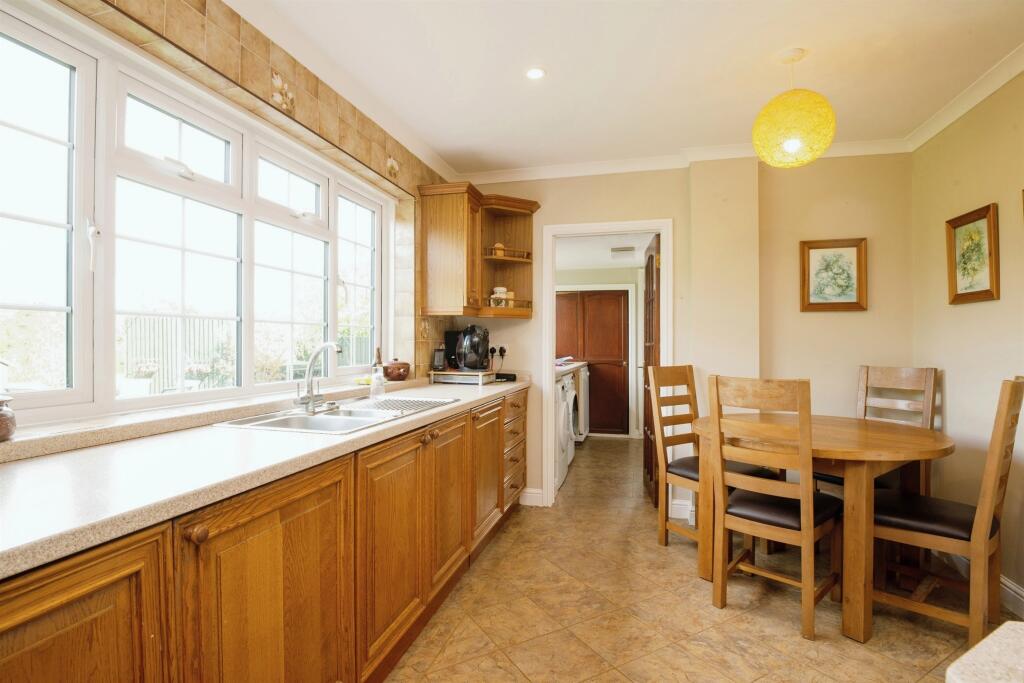 Additional image 5 of ., Llangan