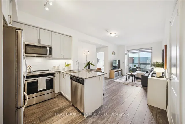 Additional image 3 of 1050 Main St Unit 301