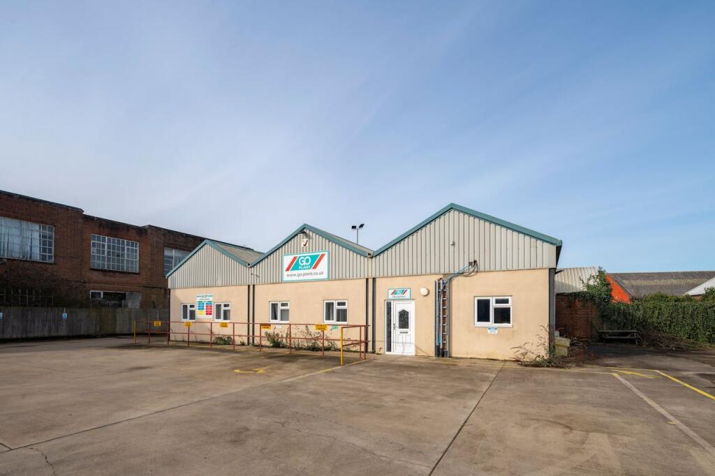 Additional image 4 of Central, Martinfield, Welwyn Garden City, AL7 1HG