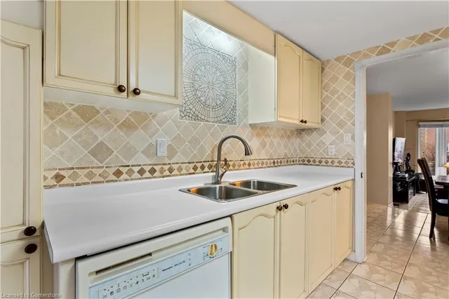 Additional image 19 of 11 Harbour Dr