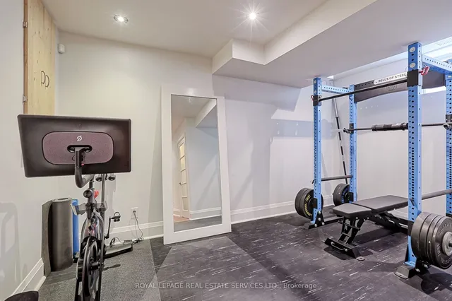 Additional image 35 of 115 Humbercrest Blvd