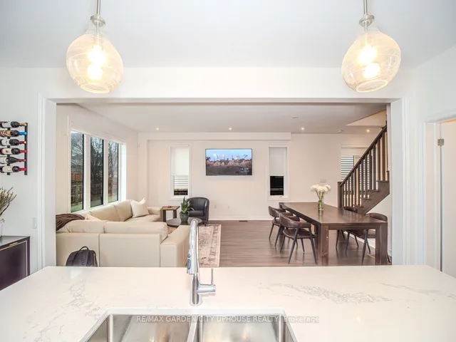 Additional image 8 of 111 STARFIRE Cres