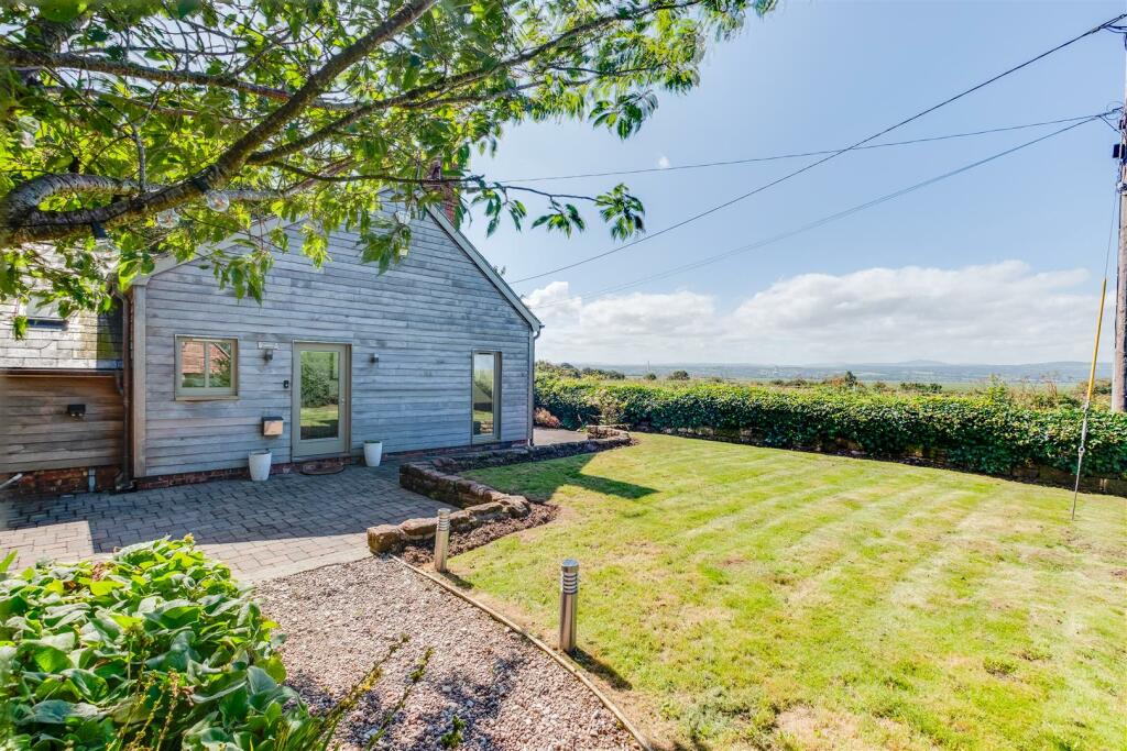 Additional image 4 of Peerswood Bungalow and Cottage, Station Road, Burton, Cheshire