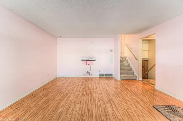 Additional image 8 of 29 Hickory Hts