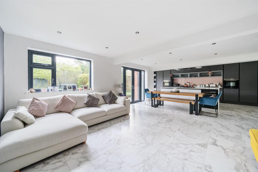 Additional image 6 of Trehern Close, Knowle