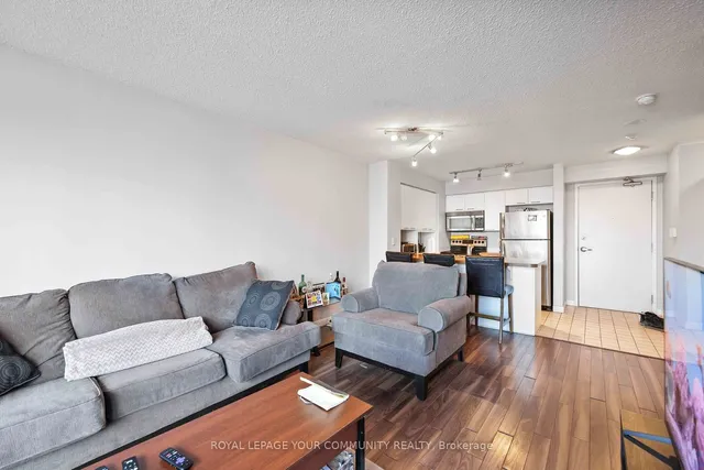 Additional image 6 of 255 Richmond St Unit 1010