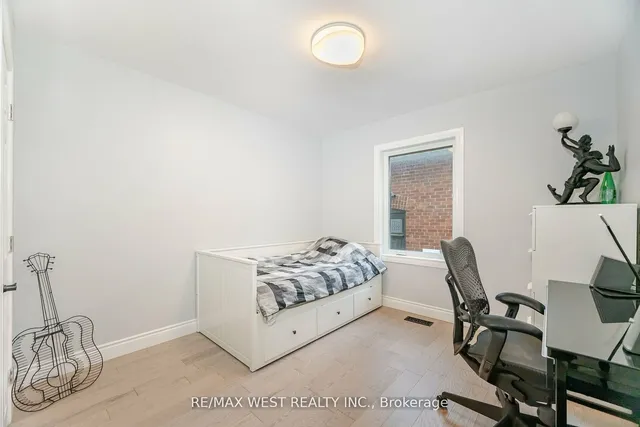 Additional image 15 of 12 Gordon Park Dr