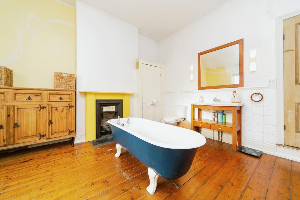 Additional image 12 of Marlborough Grove, PRENTON, CH43