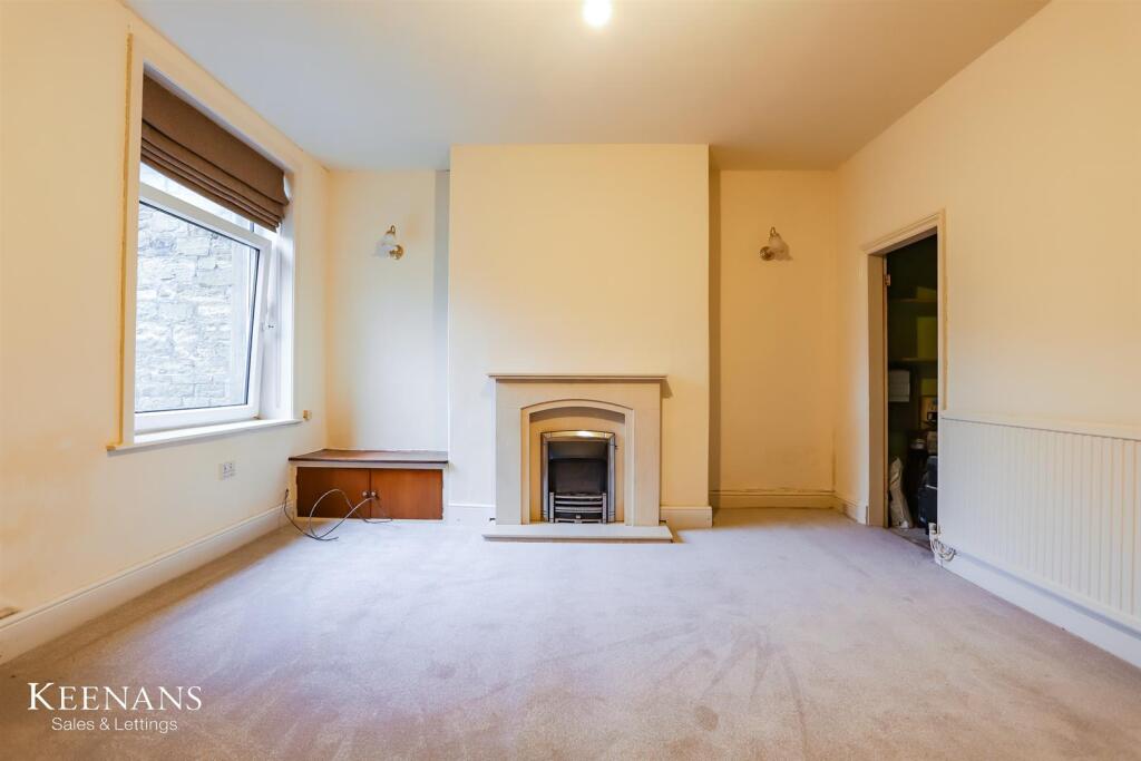 Additional image 18 of Straits Lane, Read