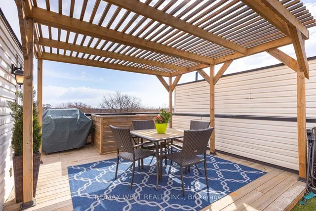 Additional image 21 of 1463 Queen St