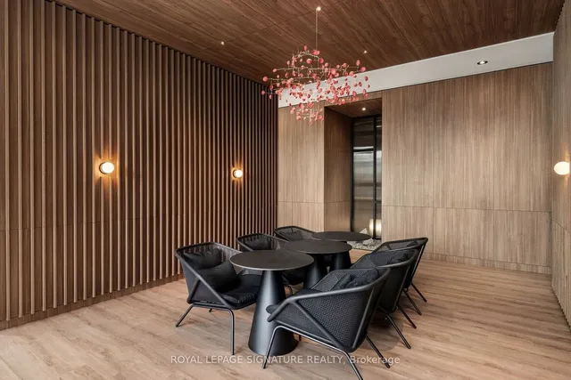 Additional image 31 of 55 Charles St Unit 1303