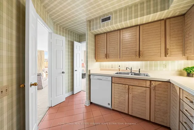 Additional image 13 of 1177 Yonge St Unit 602