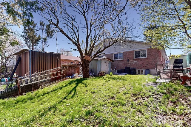 Additional image 40 of 18 Lowry Sq