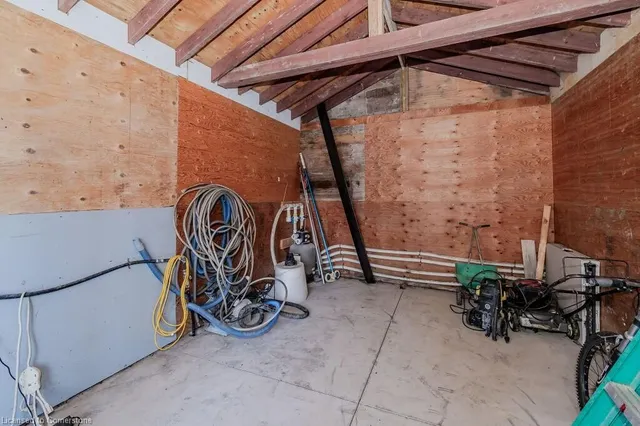 Additional image 43 of 77 Merner Ave