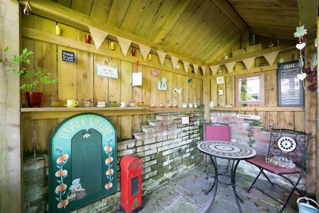 Additional image 36 of Dibbinsdale Road, Bromborough, Wirral