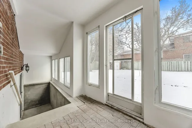 Additional image 30 of 109 Westhampton Dr