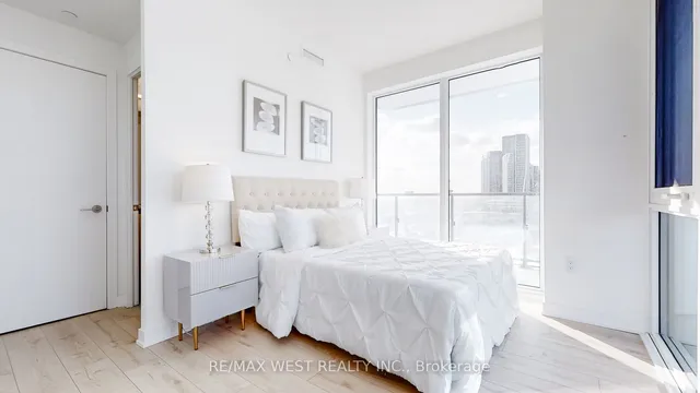 Additional image 2 of 9 Tecumseth St Unit 707