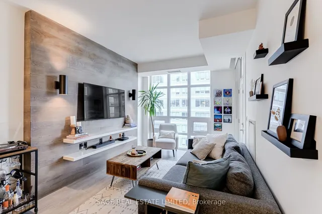 Additional image 8 of 65 East Liberty St Unit 1717