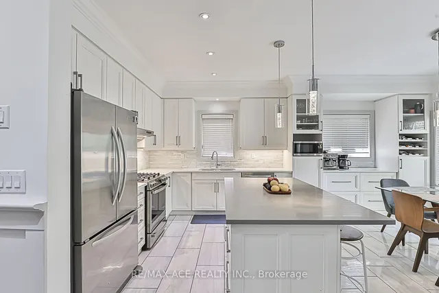 Additional image 14 of 3206 Sorrento Cres