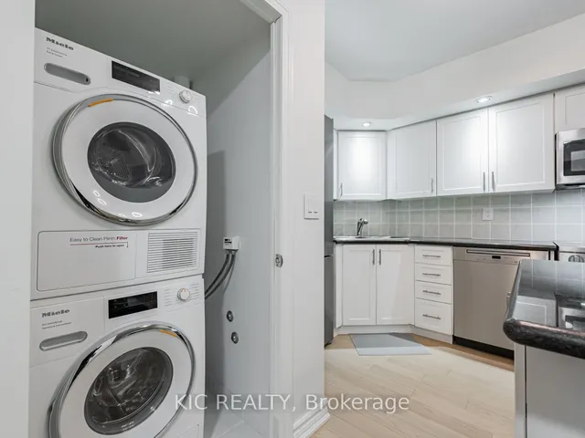 Additional image 22 of 250 Wellington St Unit 1727