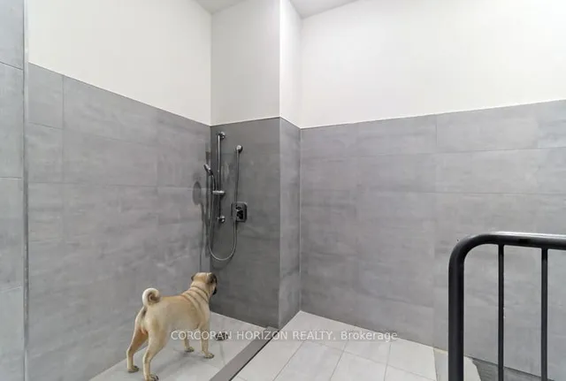 Additional image 23 of 1630 Queen St Unit 217